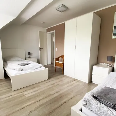 Apartment Moderne Und Sehr Zentral Gelegene Neuss