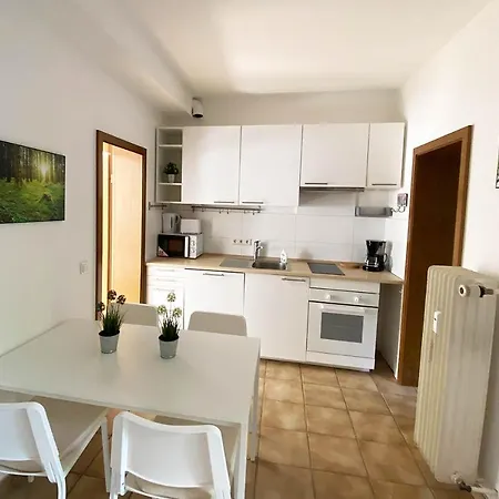 Apartment Moderne Und Sehr Zentral Gelegene Neuss