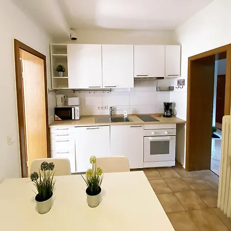 Moderne Und Sehr Zentral Gelegene Apartment Neuss